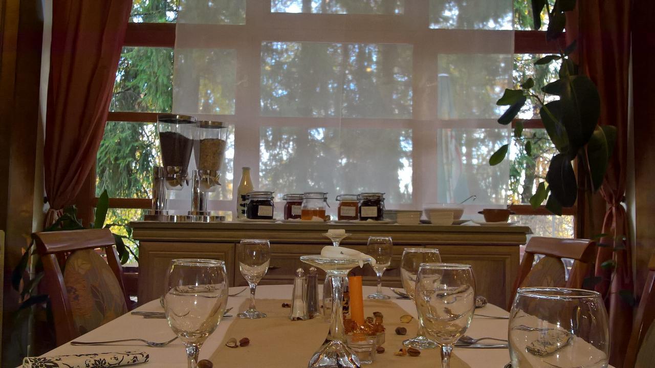Ezuestfenyo Hotel Telkibánya Extérieur photo